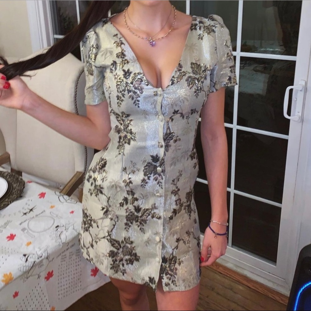 MISSGUIDED MINI DRESS.PRICE IS NEGOTIABLE!